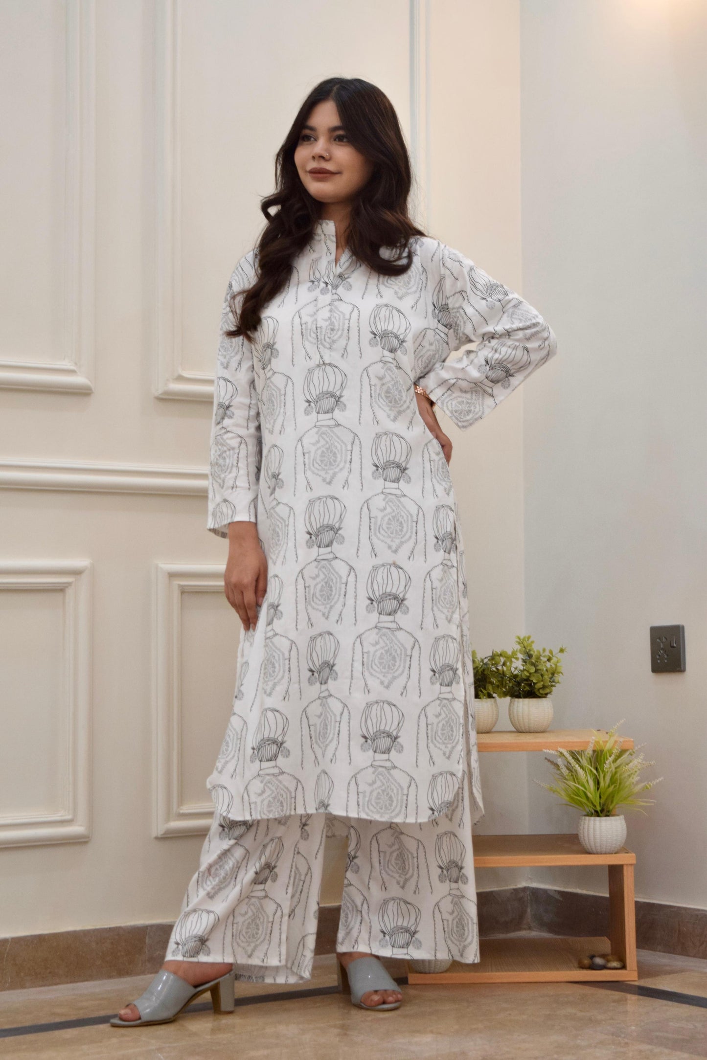2 pc Aisha’s Attire Melodic Muse Long length Shirt with Plazo (Arabic Lawn)