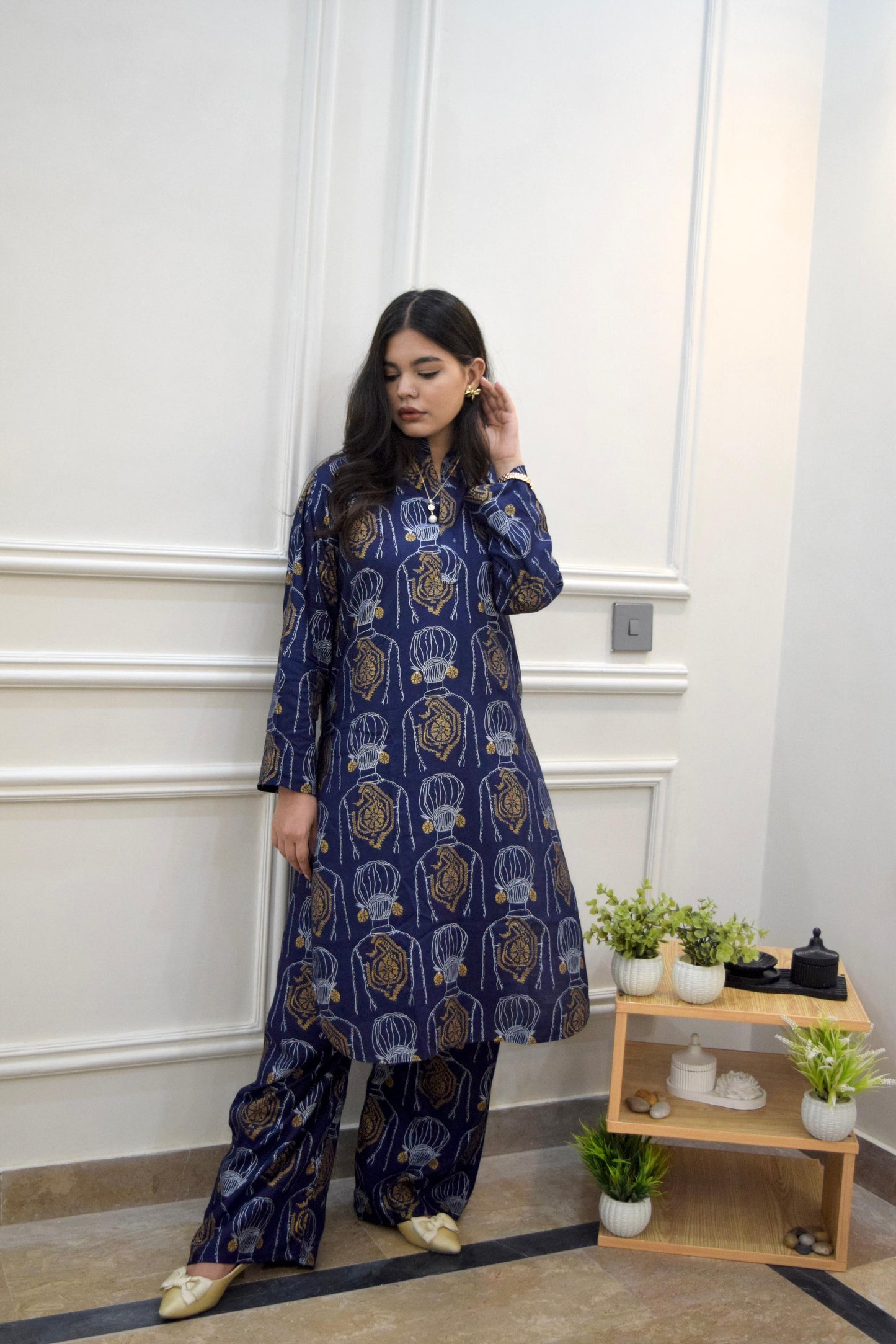 2 pc Aisha’s Attire Melodic Muse Long length Shirt with Plazo (Arabic Lawn)