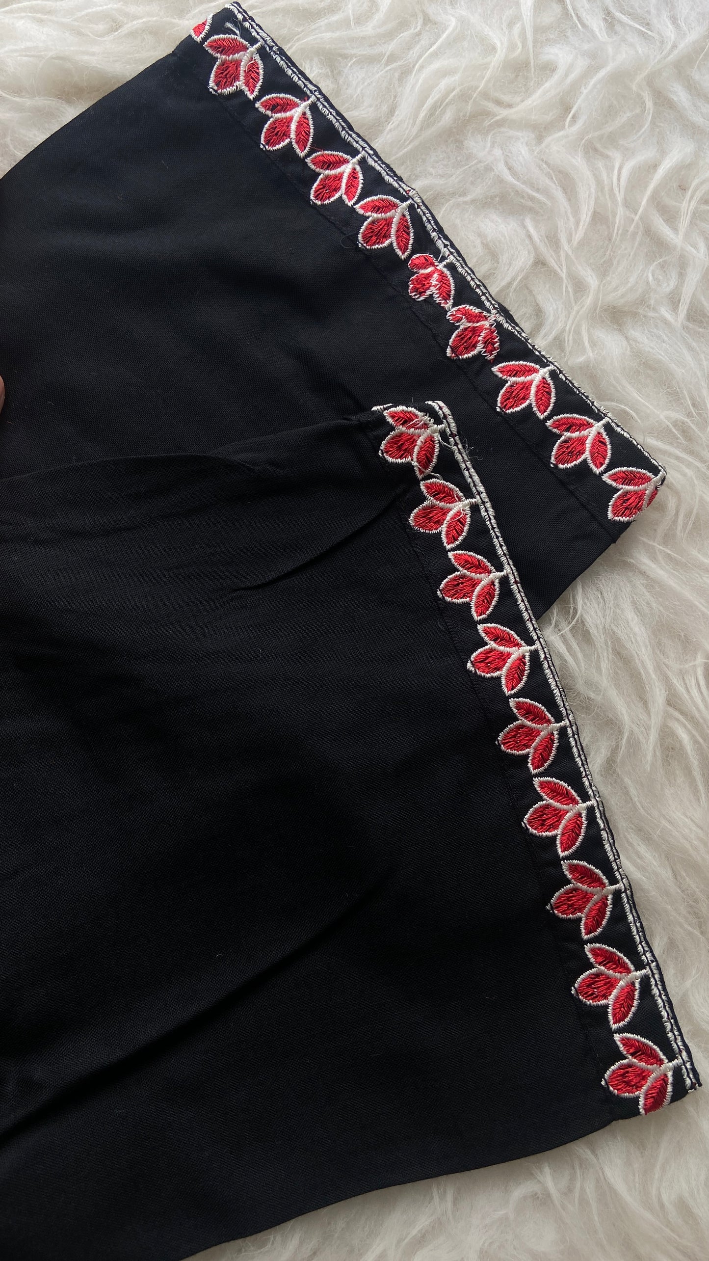 2 pc BLACK ROSE Embroidered Co Ords (Arabic Lawn)