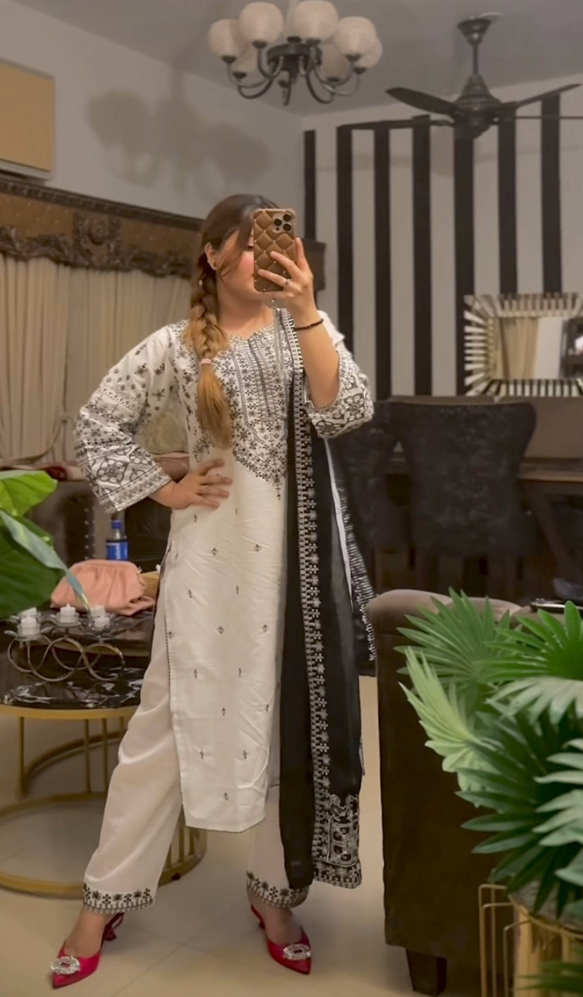 # - 3 pc Aisha’s Attire Arfa Embroidered Co Ords with Chiffon dupatta