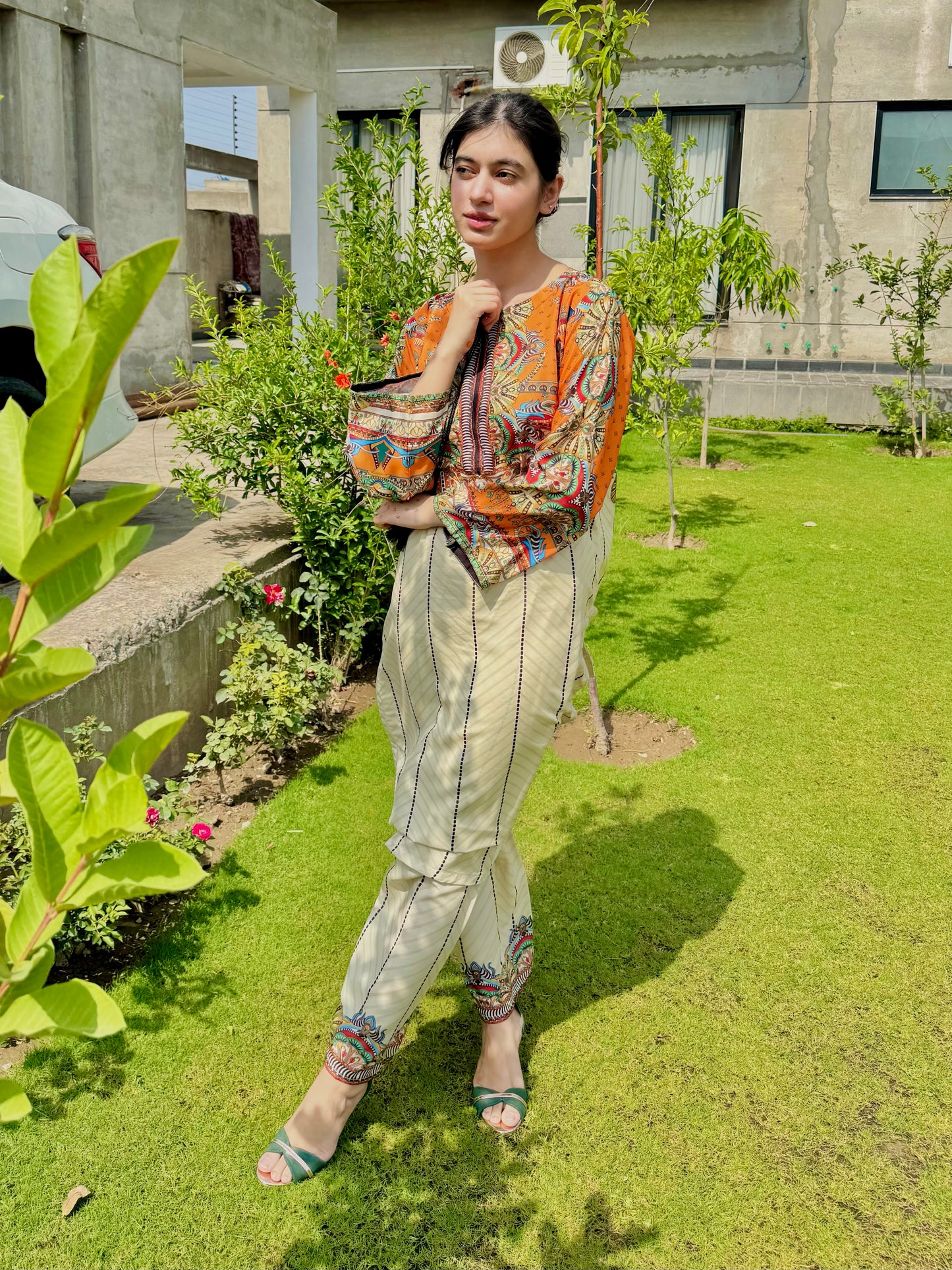 # 2 pc Aisha’s Attire Hira Poly Lawn digital print Co Ords