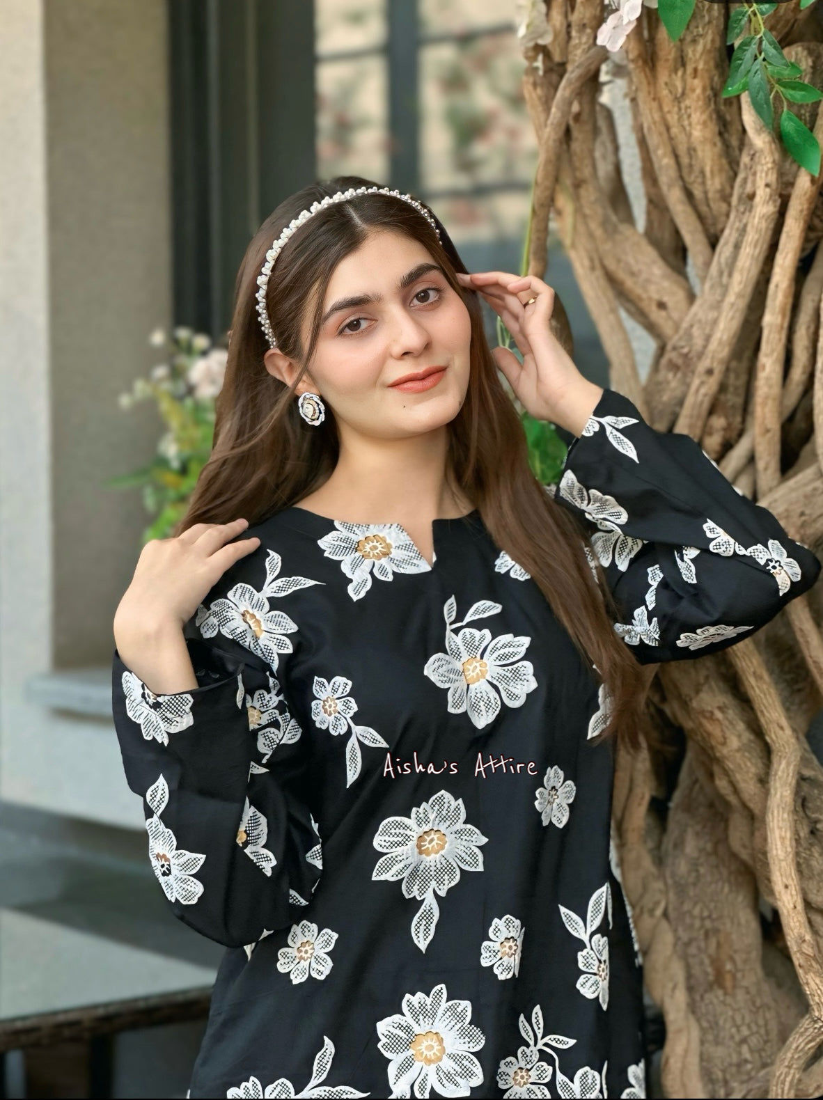 2 pc Aisha’s Attire Azur Embossed print Co Ords (Arabic Lawn)