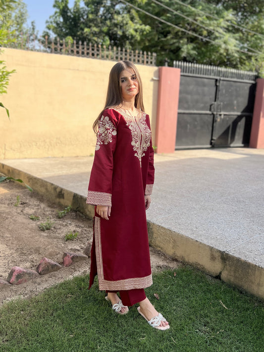 LAIBA Embroidered 2 pc Set
