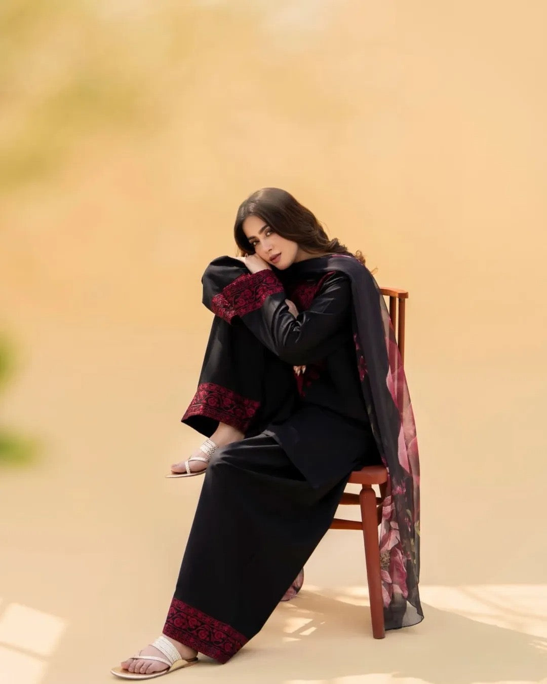 MAHI NOOR Embroidered 3 pc