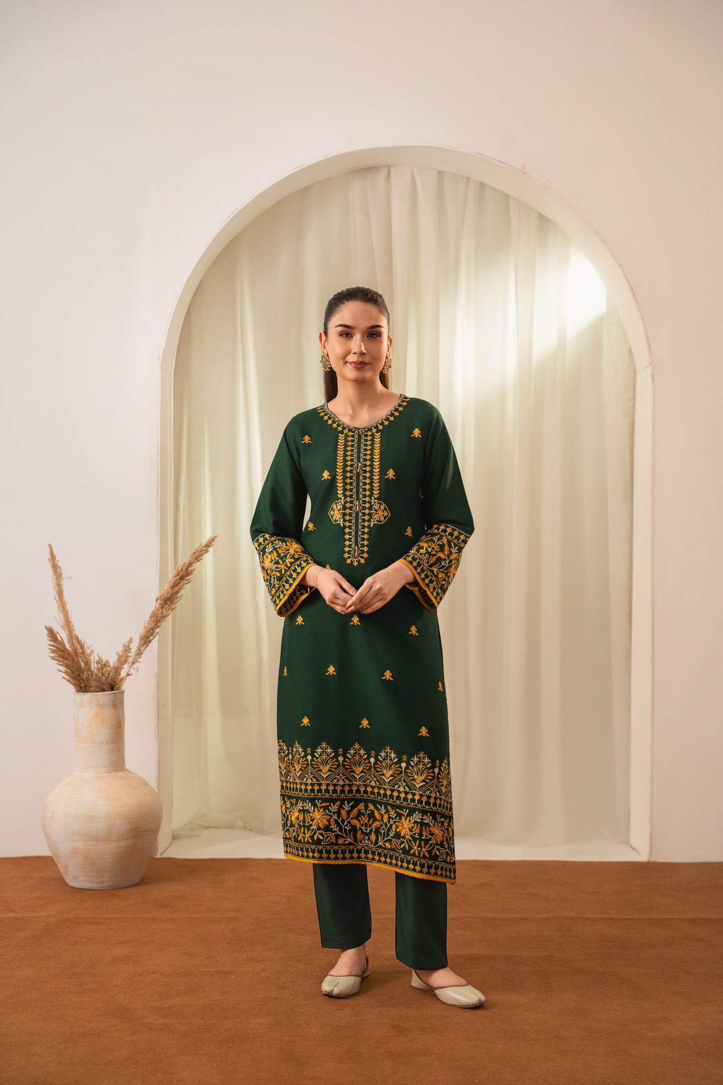 GLAMOUR GRACE embroidered 2 pc