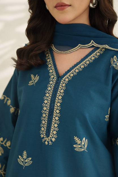 VICTORIA Embroidered 3 pc