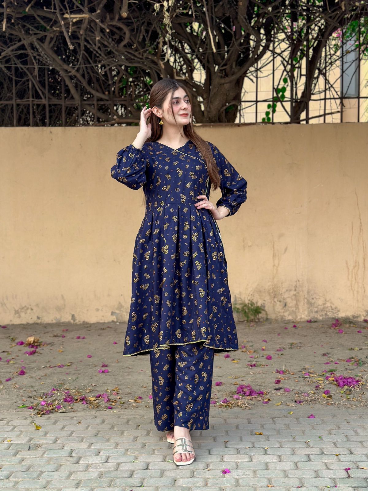 2 pc Aisha’s Attire Blue Noor Jahan Co Ords (Linen)