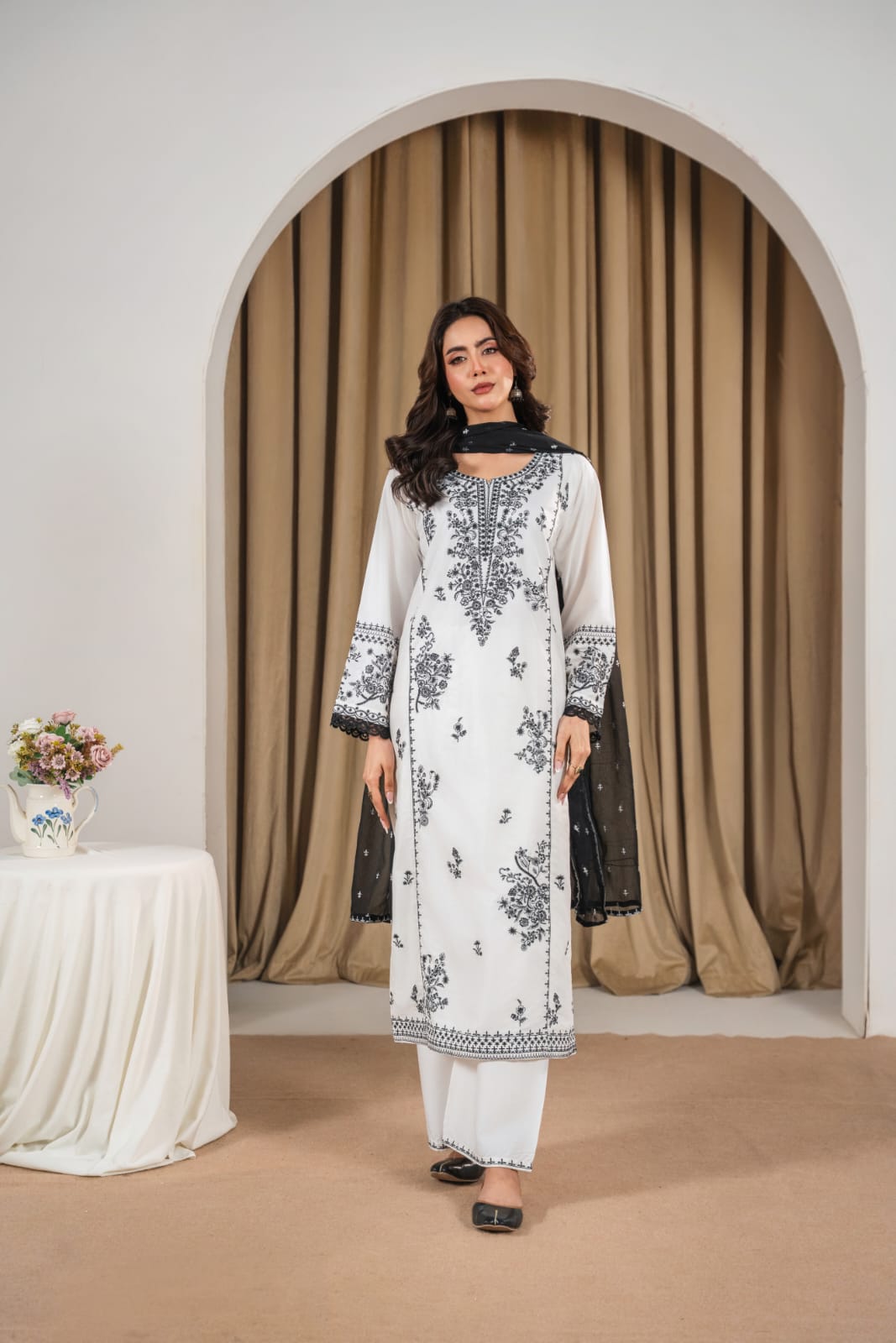 WHITE PEARL Embroidered 3 pc