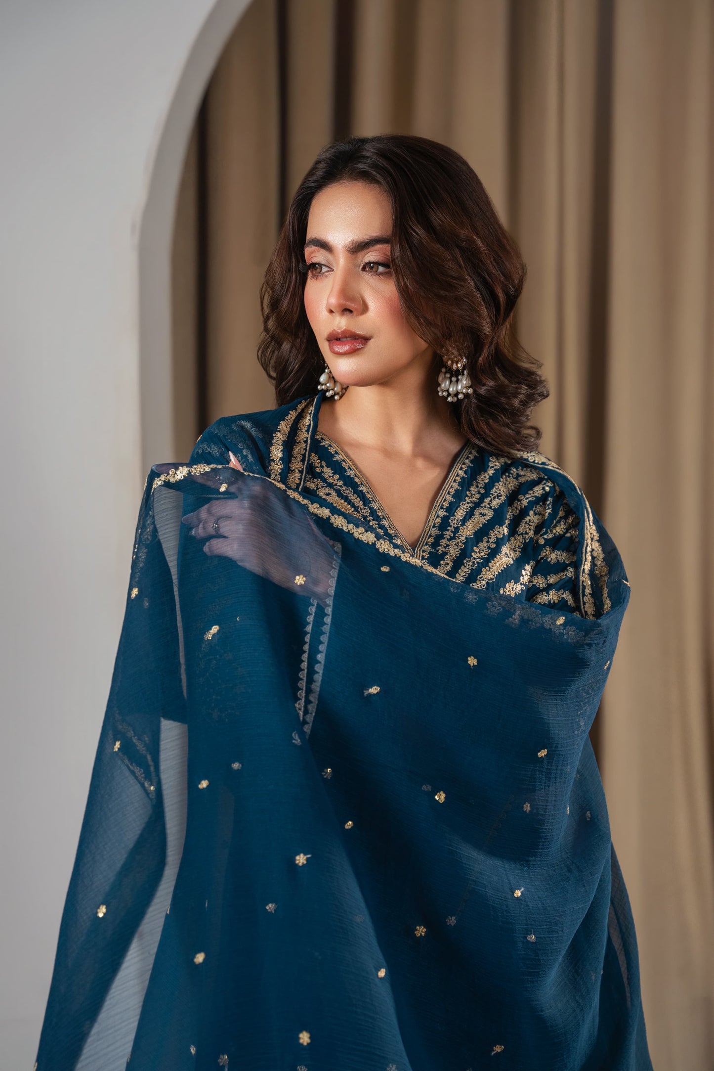 PEACOCK Zinc Embroidered 3 pc