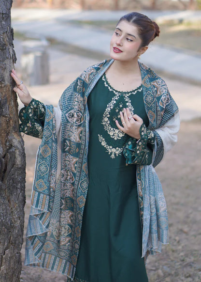 MANNAT Embroidered 3 pc