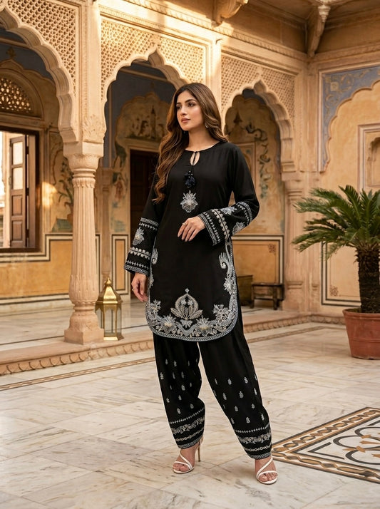 KUNAAR Embroidered 2pc