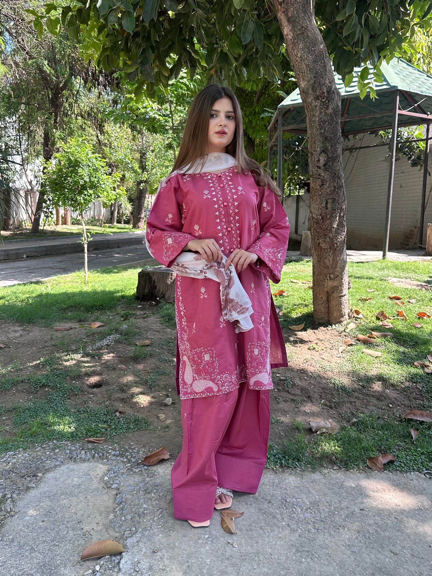 URGE Embroidered 3 pc