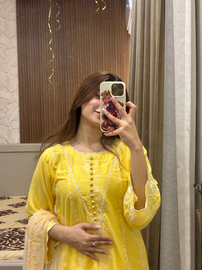 SORAYA Embroidered 3 pc
