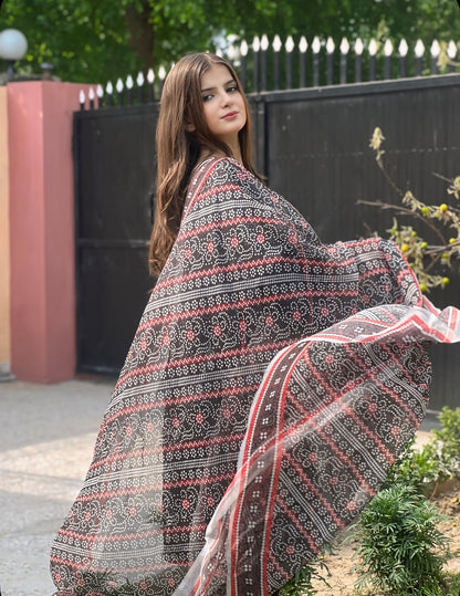 Digital CHUNRI 3 Pc Farshi Shalwar set