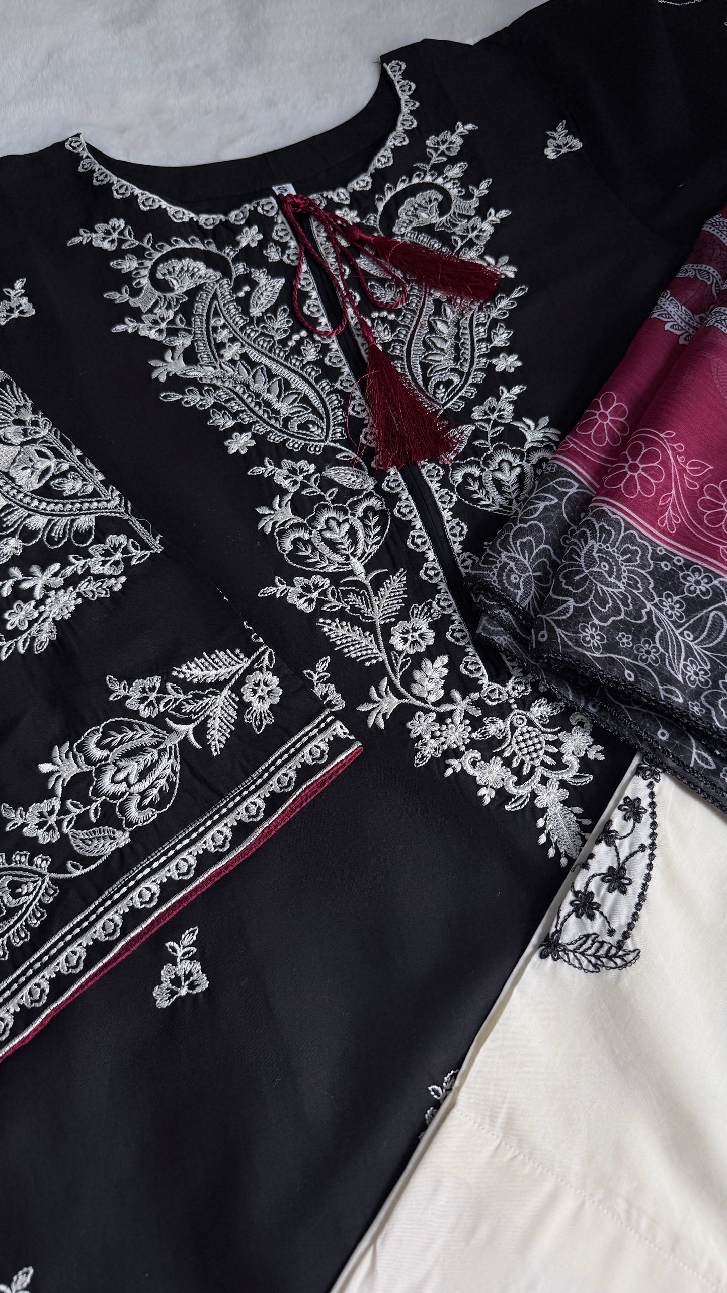 MARWA Embroidered 3 pc