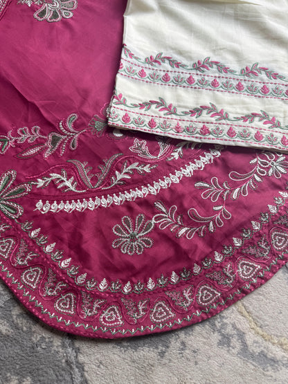 ELAN Embroidered 2 pc