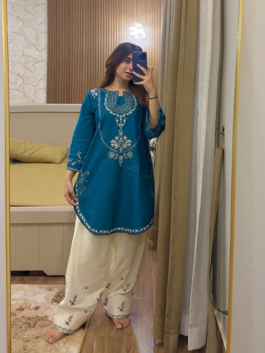 SOHA Embroidered 2 pc