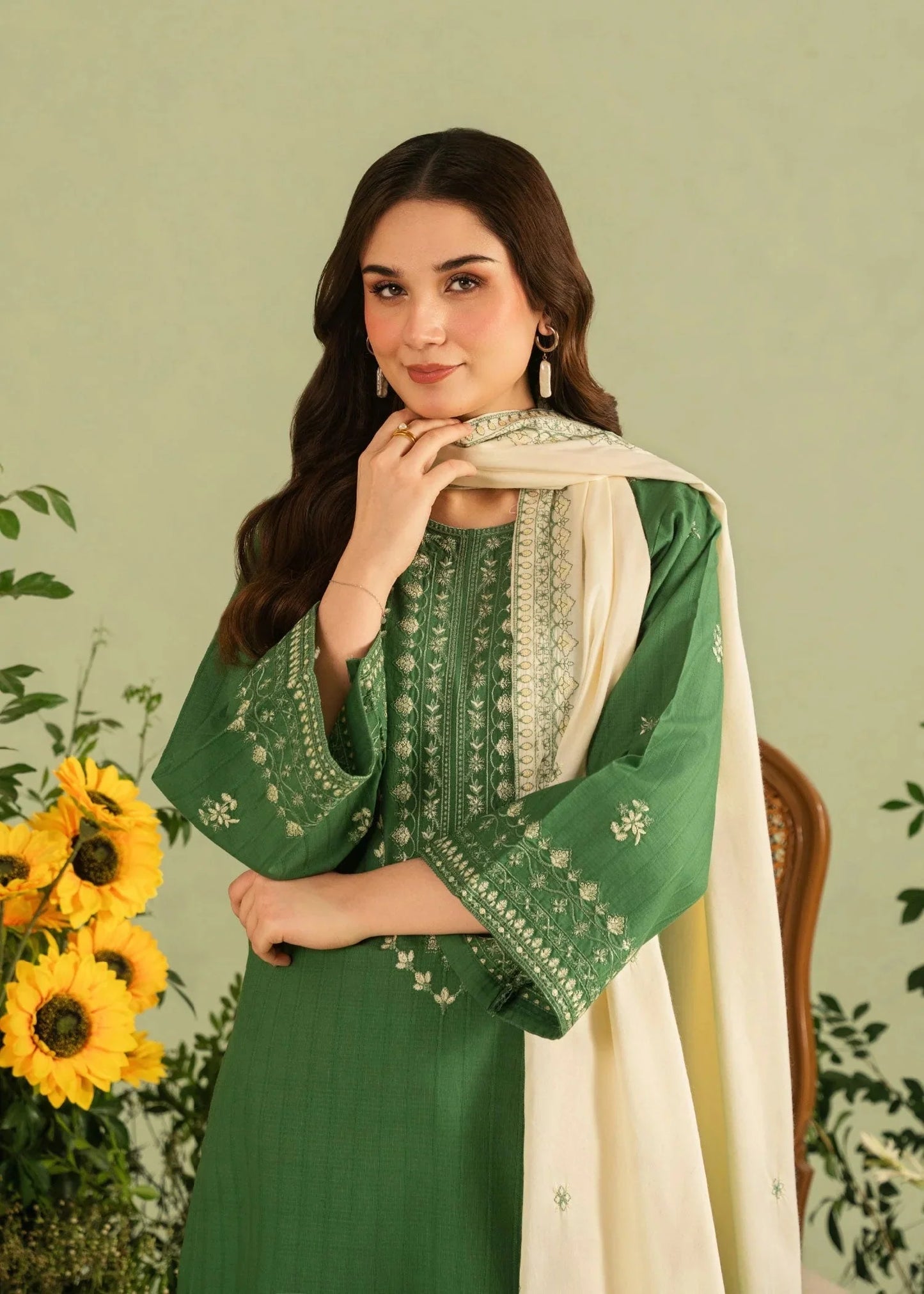 ZARNAB Embroidered 3 pc