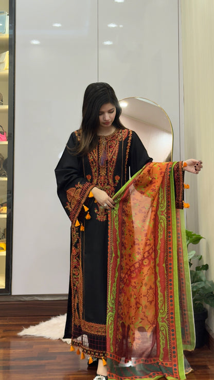 INAYA Embroidered 3 pc