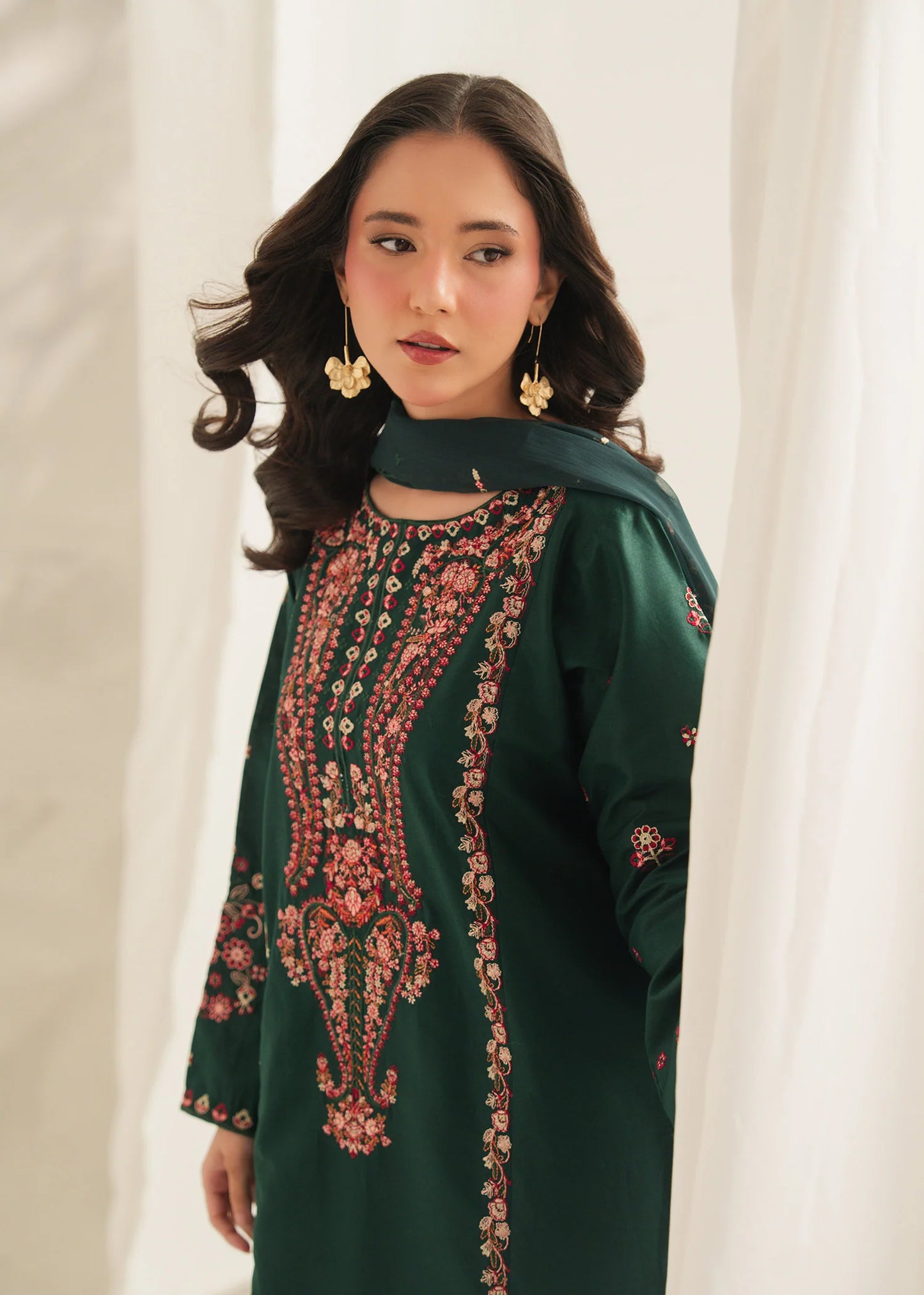 SOHA Embroidered 3 pc