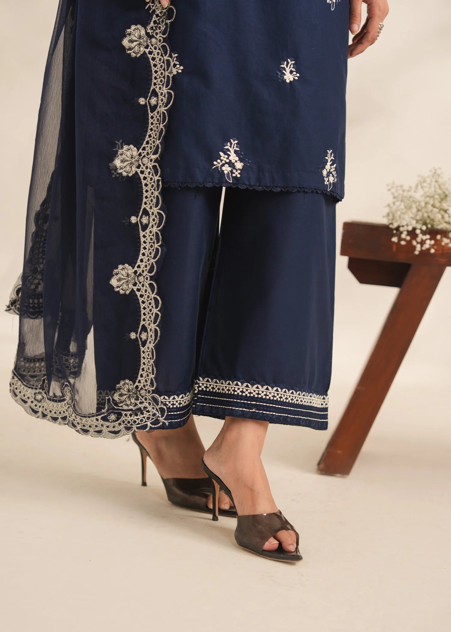 GUL E JAAN Embroidered 3 pc