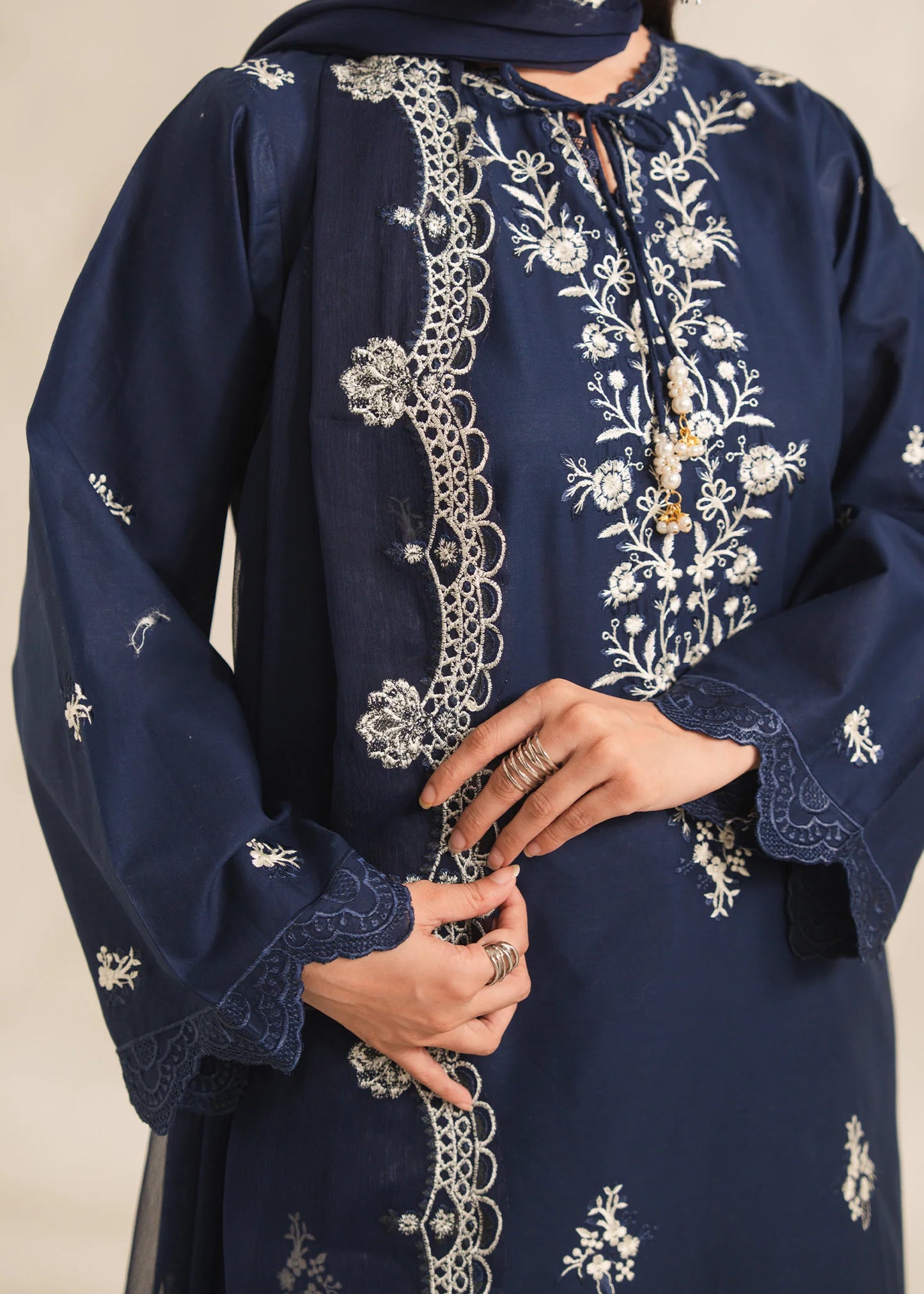 GUL E JAAN Embroidered 3 pc