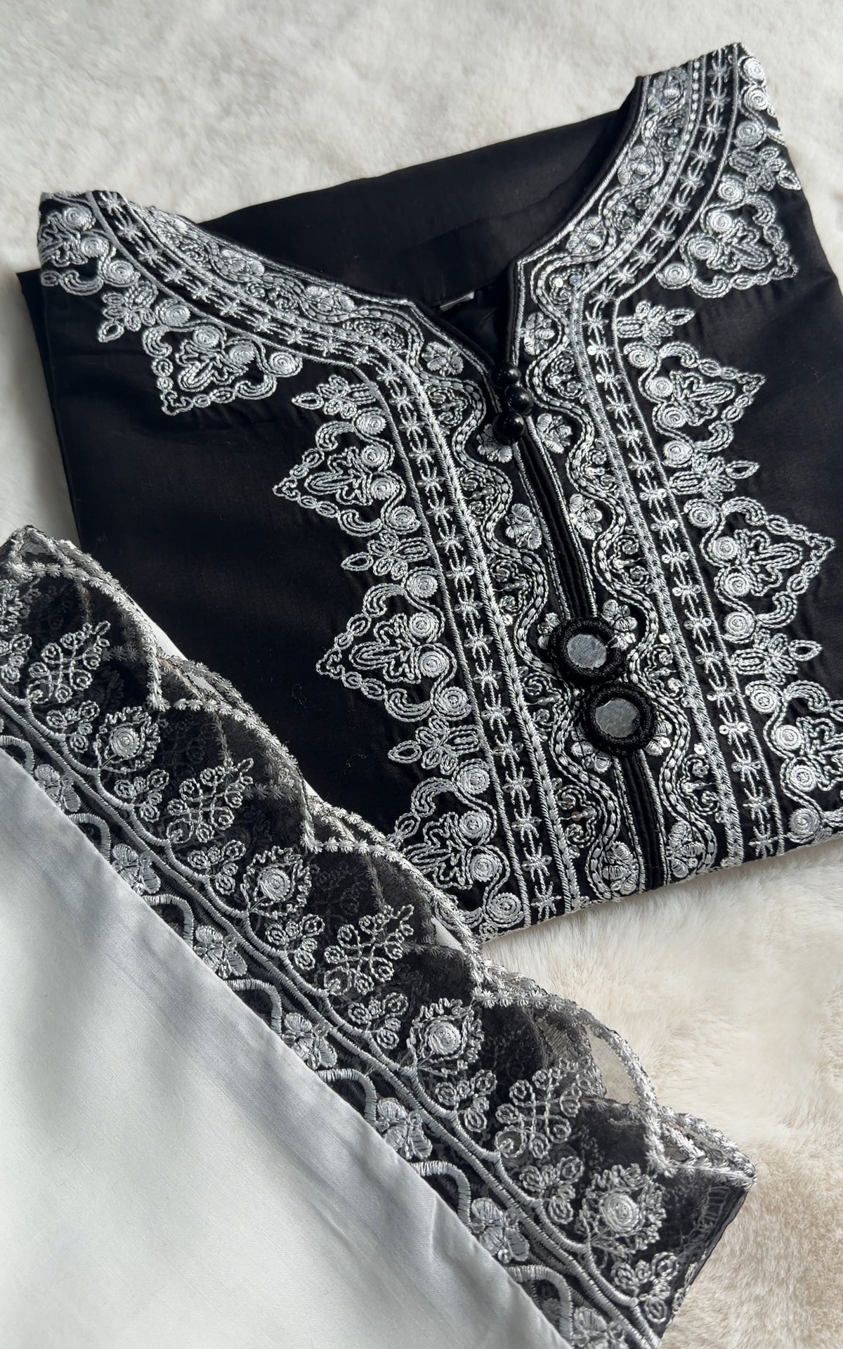 ALFA Embroidered 2 pc