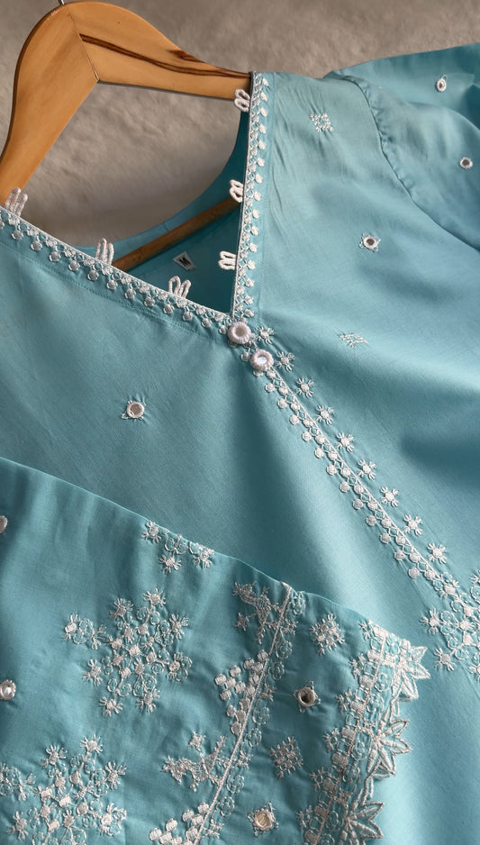 Aasman Embroidered 2 pc