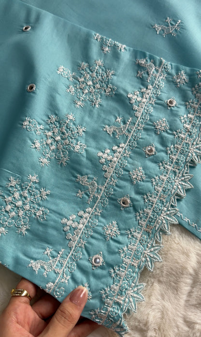 Aasman Embroidered 2 pc