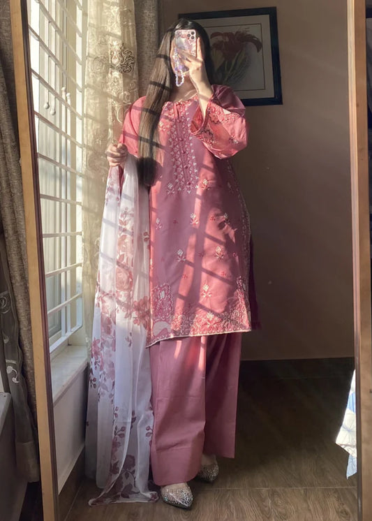 URGE Embroidered 3 pc