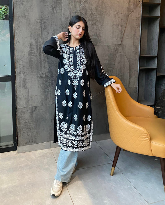 Aisha’s Attire Chikankari Embossed Kurti (Premium Linen)