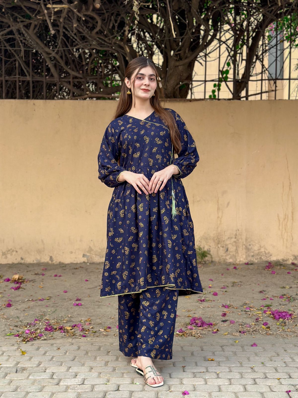 2 pc Aisha’s Attire Blue Noor Jahan Co Ords (Linen)