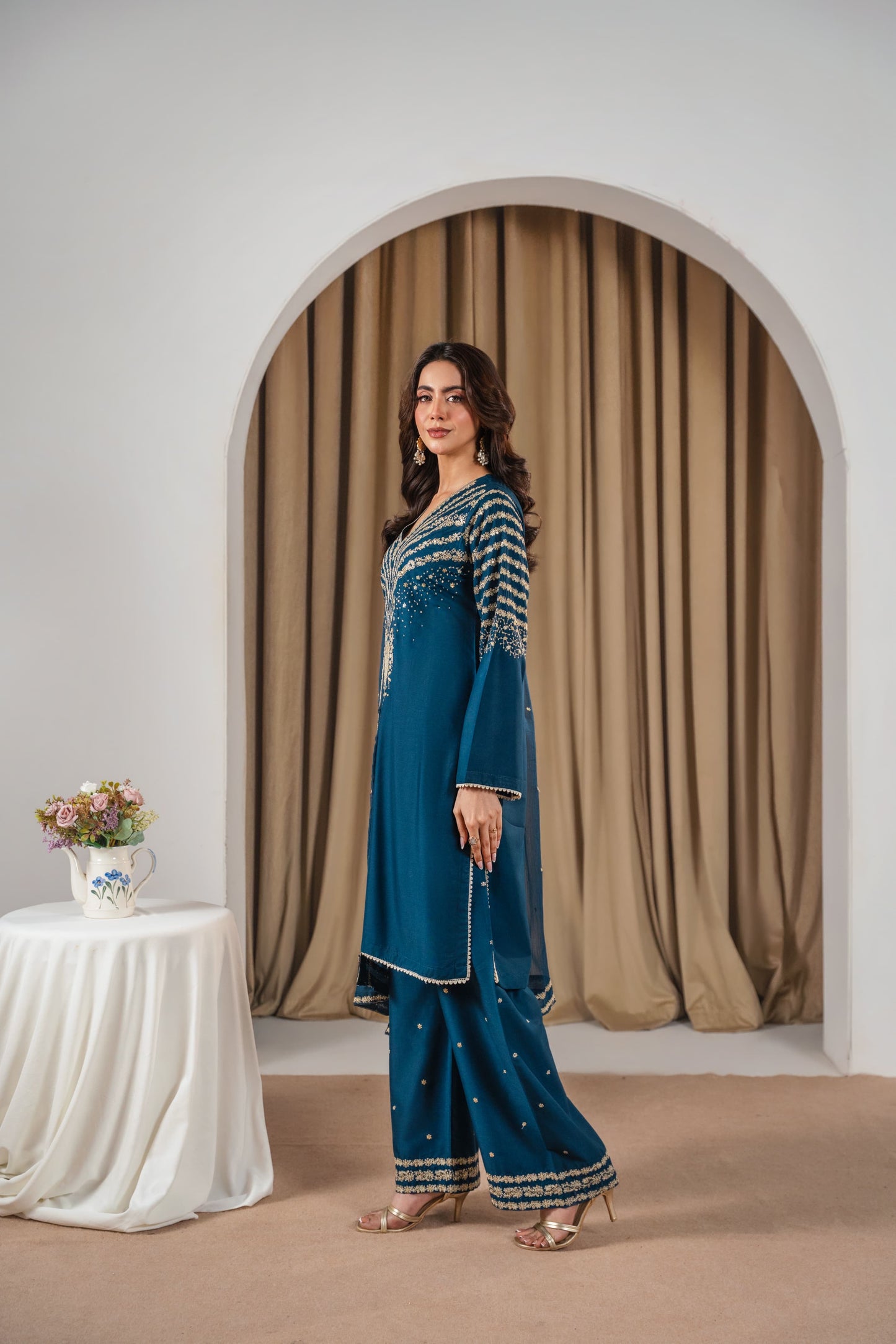 PEACOCK Zinc Embroidered 3 pc